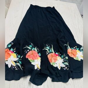 Chic Black A-Line Skirt with Floral Embroidery